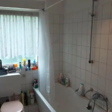 - Separates, Privates *