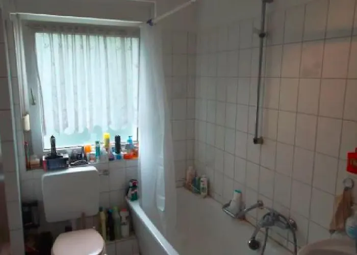 - Separates, Privates *